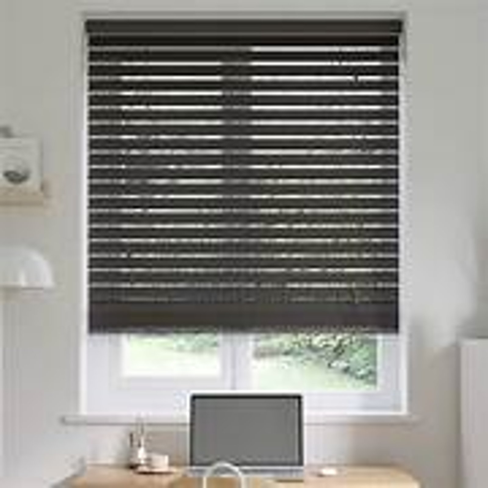 2 1/2″ Architect Wood Blinds BROWN